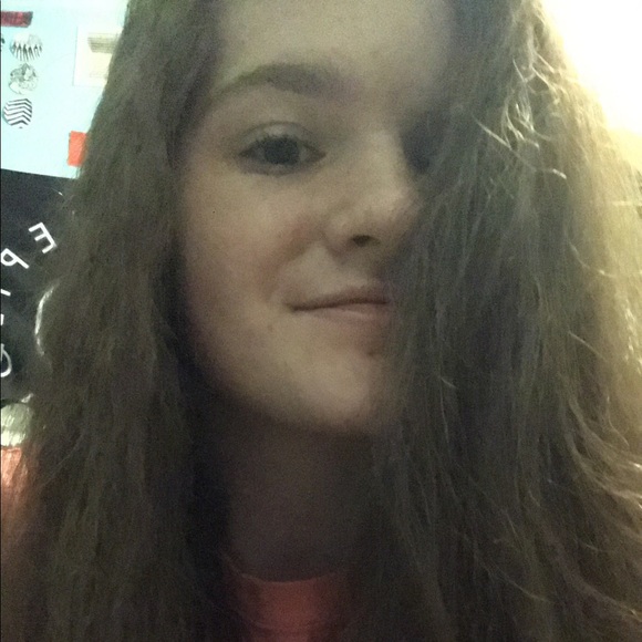 Profile Picture of Katelyn Pergande (@katiebug1q) on Poshmark