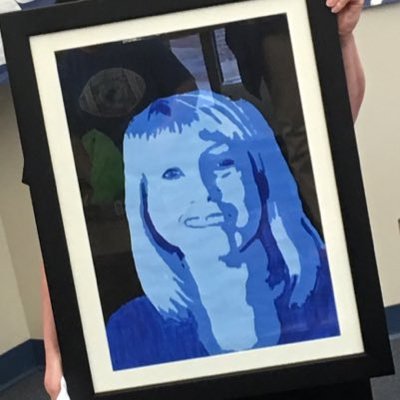 Profile Picture of Kari Barnett (@kariinthelibari) on Twitter