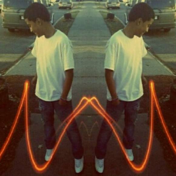 Profile Picture of Kevin Colon (@swagking101) on Poshmark