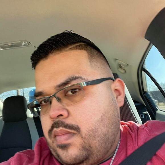 Profile Picture of Michael Anaya (@anaya990) on Poshmark