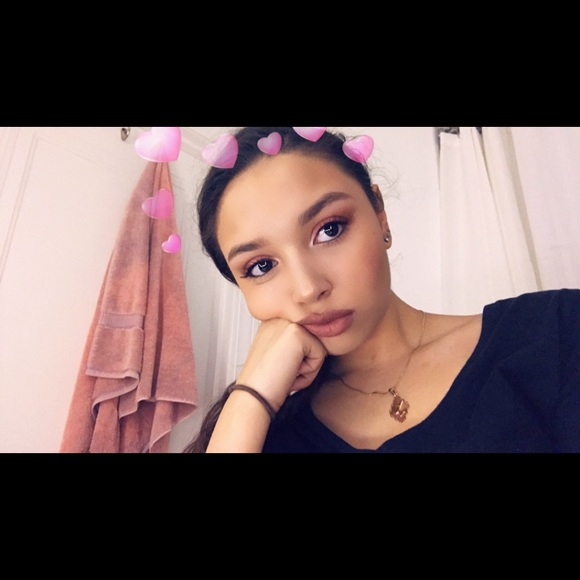 Profile Picture of Tiara Hodges (@thodges326) on Poshmark
