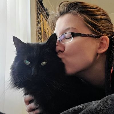 Profile Picture of Danielle L. Shaffer (@olddani2700) on Twitter