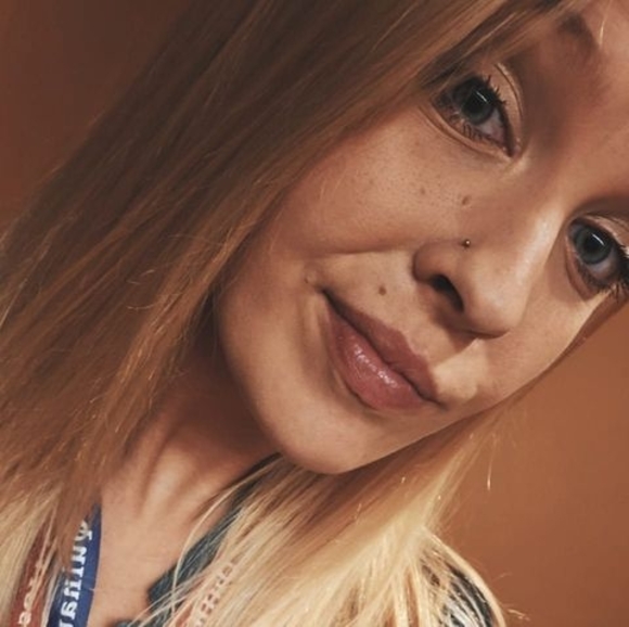 Profile Picture of Katelyn Appletoft (@katelynjustus52) on Poshmark