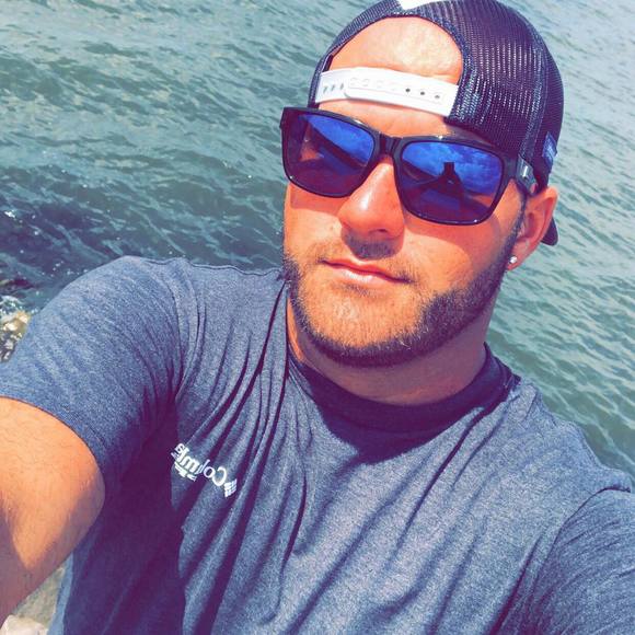 Profile Picture of Cody Crouch (@cody89layton) on Poshmark