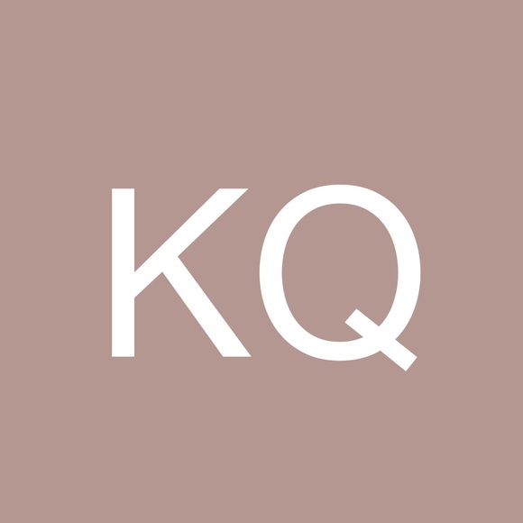 Profile Picture of Katherine Quinn (@quinnykq) on Poshmark