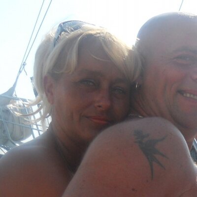 Profile Picture of Monique&John (@MoniqueJohn) on Twitter