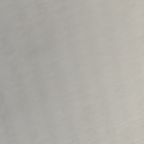 Profile Picture of Tung hui Hu (@tunghui) on Poshmark