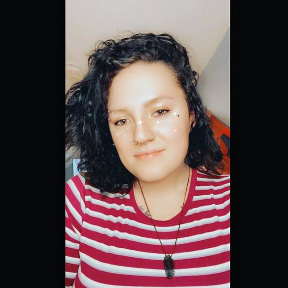 Profile Picture of Samantha Currier (@slcurrier26) on Poshmark