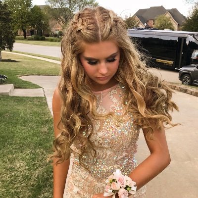 Profile Picture of Savannah Carpenter (@savcheerscar) on Twitter