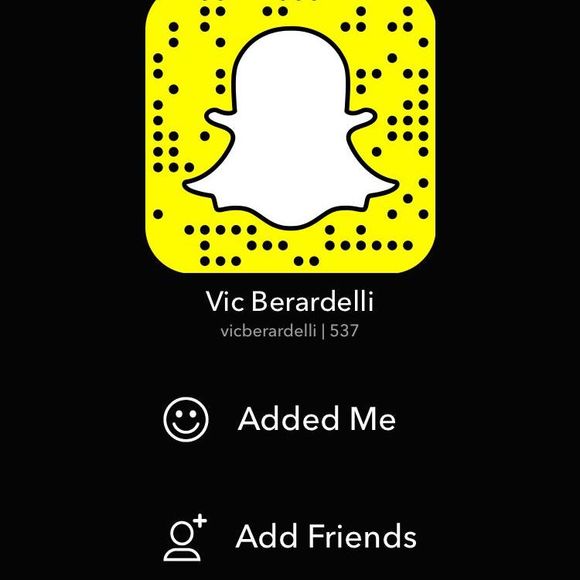 Profile Picture of Vic Berardelli (@vicberardelli) on Poshmark