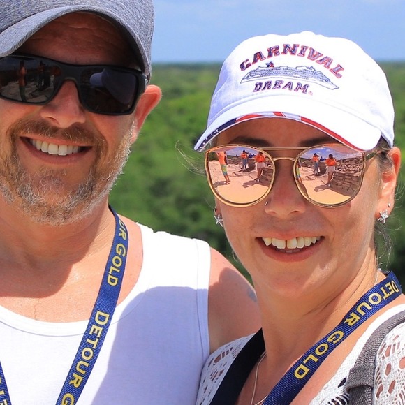 Profile Picture of Amanda Tremblay (@the1bratt) on Poshmark