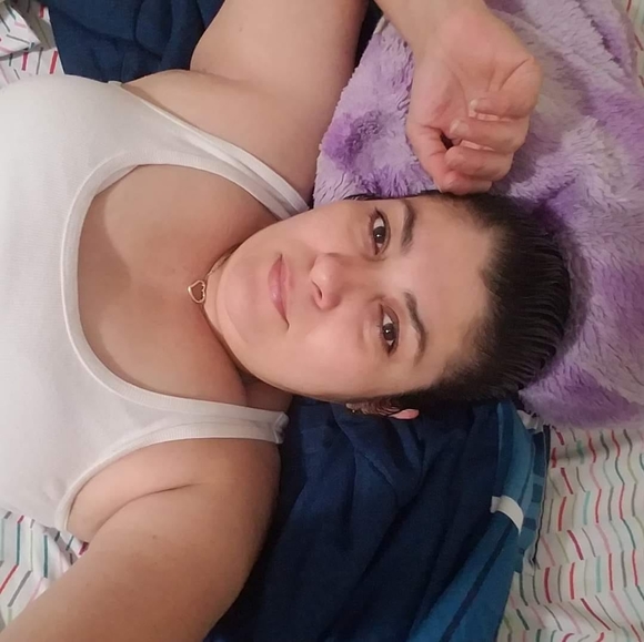Profile Picture of Yesenia Cuellar (@yesmar1) on Poshmark