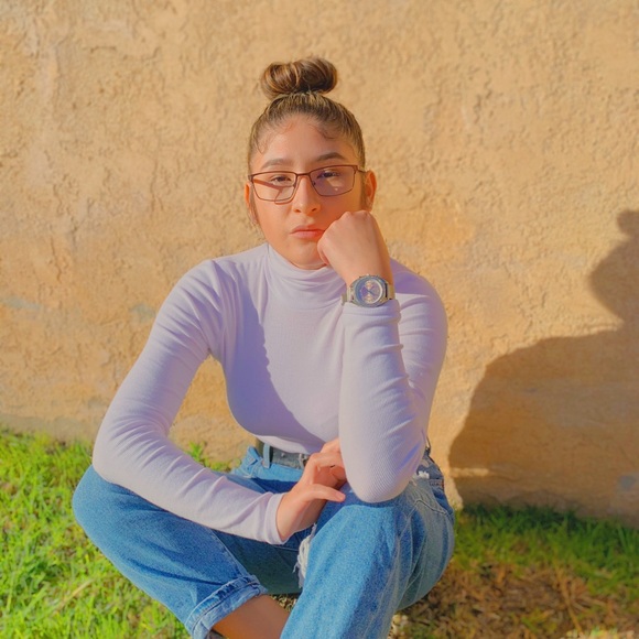 Profile Picture of Daniela Barragan (@danielabarra395) on Poshmark