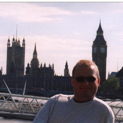 Profile Picture of Clive Pearce (@cliveape) on Twitter