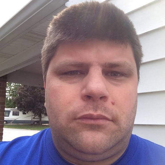 Chris Sadler - Poshmark Profile Picture of Chris Sadler (@funkytown266) on Poshmark