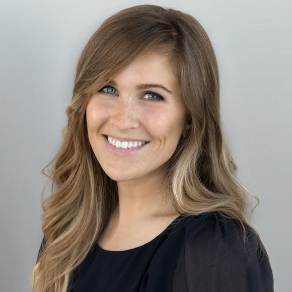 Profile Picture of Amanda Lafree (@amandalafree) on Poshmark