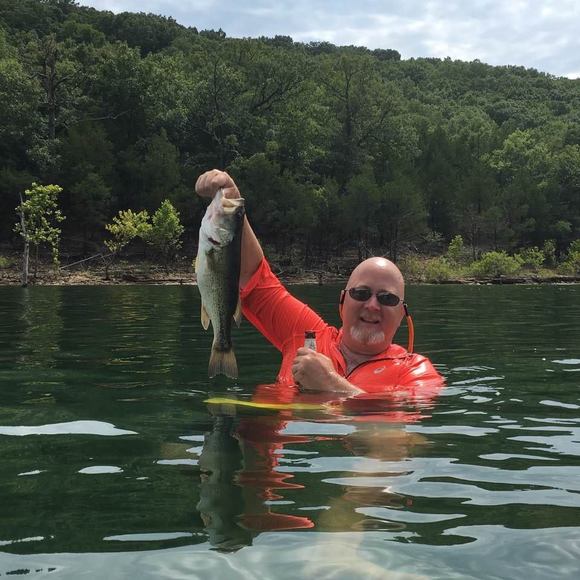 Profile Picture of Scott Bain (@scottabain) on Poshmark