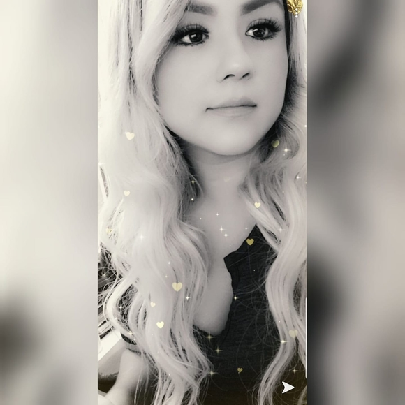 Profile Picture of Maritsa Rodriguez (@mari_rod7) on Poshmark