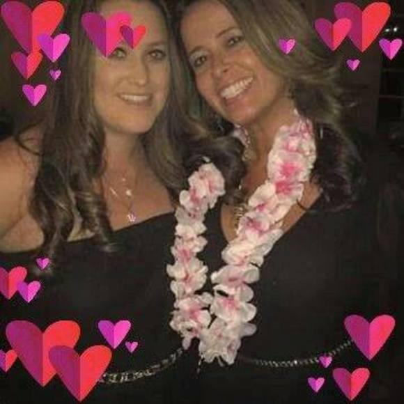 Profile Picture of Lisa Harrison (@lisaharrison782) on Poshmark