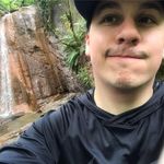 Profile Picture of Brett Aston Carter (@gillysuitcarter) on Instagram