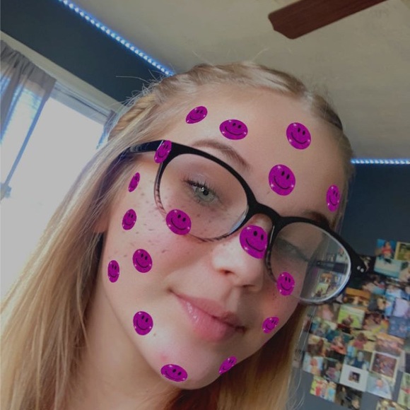 Profile Picture of Alyssa Coots (@alyssacoots495) on Poshmark