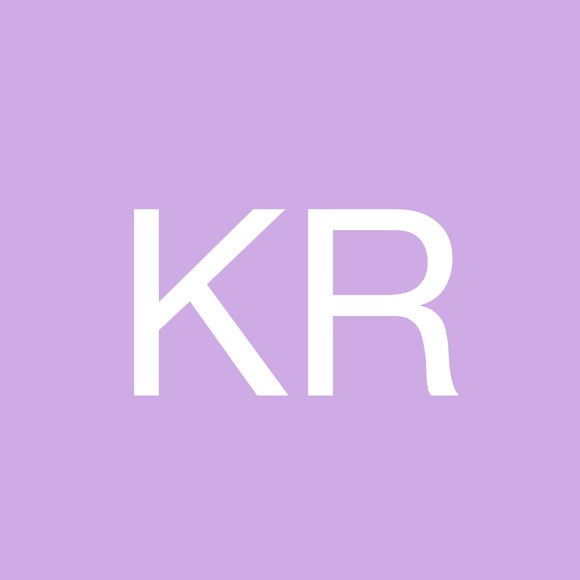 Profile Picture of Karyssa Robertson (@karyssa55) on Poshmark