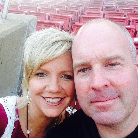 Profile Picture of Christy Cagle (@christycagle466) on Poshmark