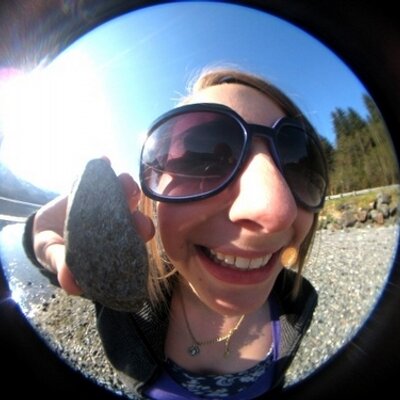 Profile Picture of Lydia Steele (@lydiaCsteele) on Twitter