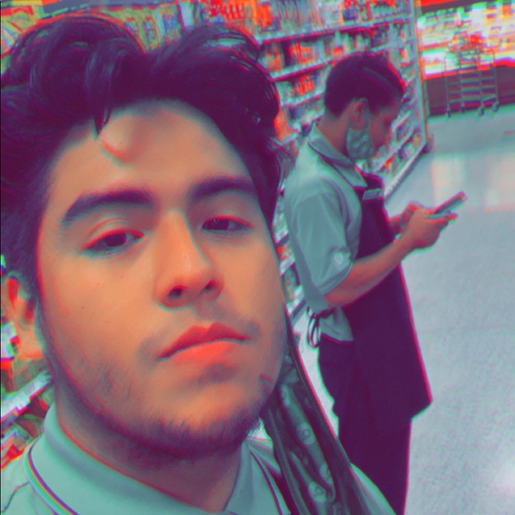 Profile Picture of Renzo Ramirez (@renny03) on Poshmark