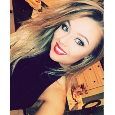 Profile Picture of Daniela Ryan (@daniela_ryan98) on Twitter