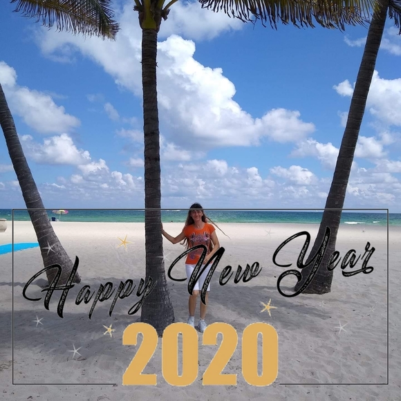 Profile Picture of Carina gabriela Bernardi (@carina1970) on Poshmark