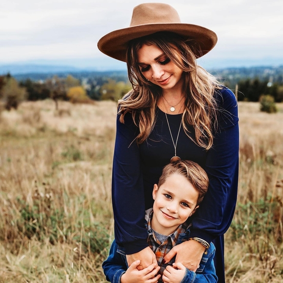 Profile Picture of Jaimee Sokolowsky watts (@jaimeesoko) on Poshmark