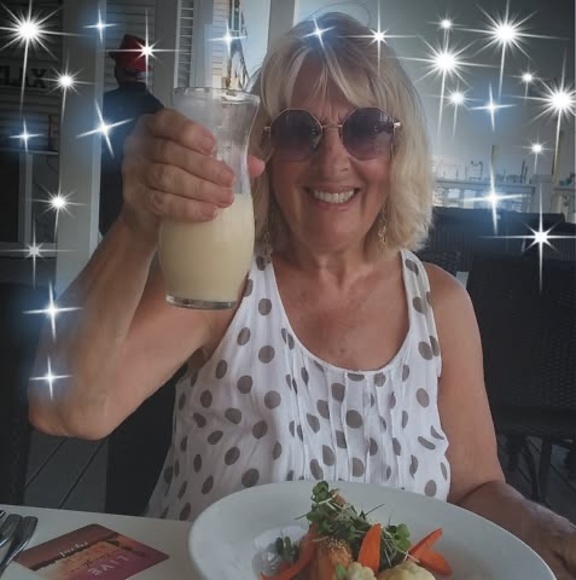 Profile Picture of Marilyn Acker (@marilynacker) on Poshmark