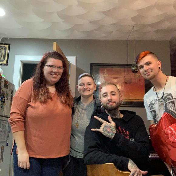 Profile Picture of Jenny Allbee (@funbubble) on Poshmark