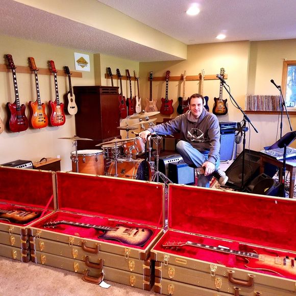 Profile Picture of Kyle Galarneault (@kgalarneault) on Poshmark