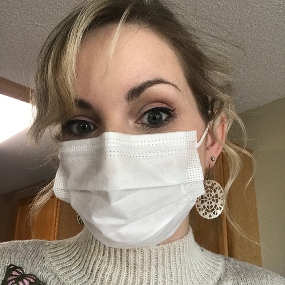 Profile Picture of Mary Kotas (@kotasbunch) on Poshmark