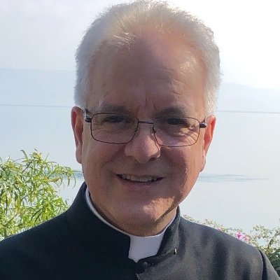 Profile Picture of Fr. Jay Finelli (@iPadre) on Twitter