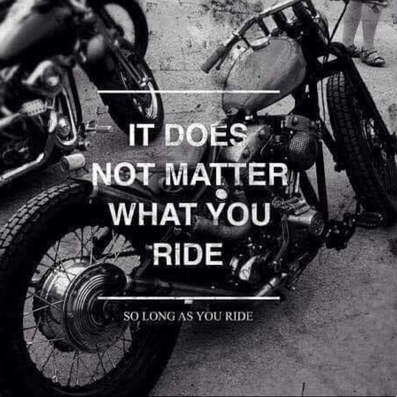 Profile Picture of Adam Bobal (@adamb194) on Poshmark