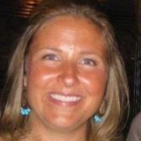 Profile Picture of Nelda Cook (@nci) on Poshmark