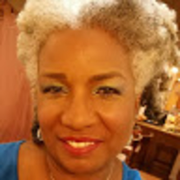 Profile Picture of Orangegy Jones (@orangegyjones) on Poshmark