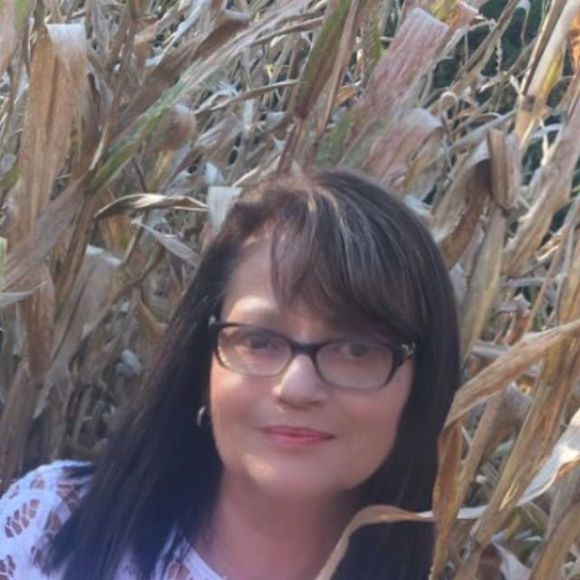 Profile Picture of Eunice Etherton (@eunicele) on Poshmark