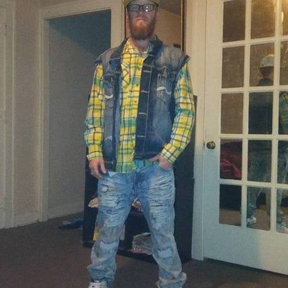 Profile Picture of Dustin Renner (@d_money_renner) on Poshmark