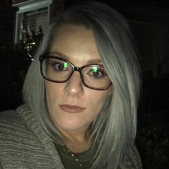 Profile Picture of Whitney Draper (@whitneydraper) on Poshmark