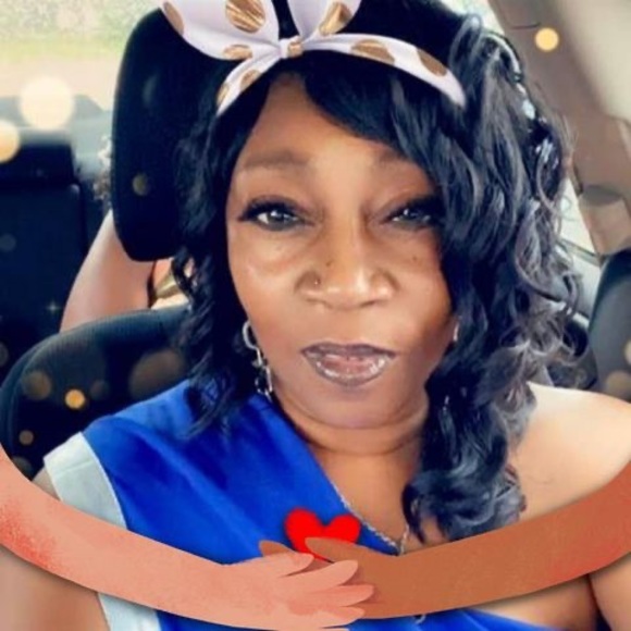 Profile Picture of Joyce Patterson (@janiet241) on Poshmark