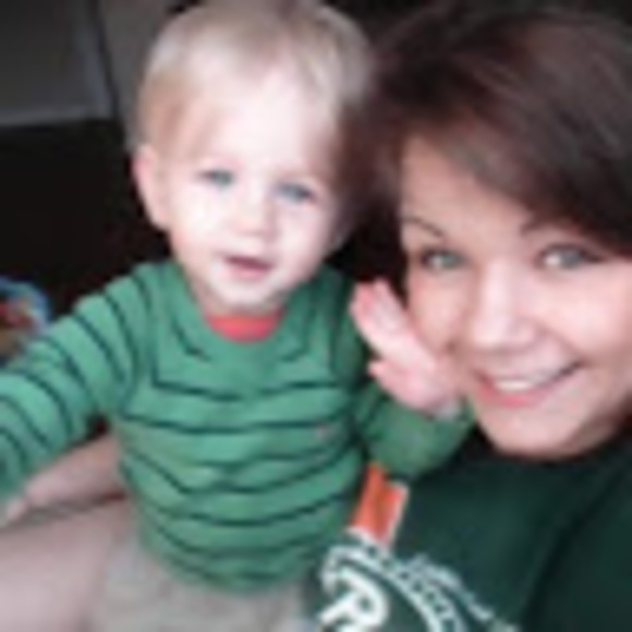 Profile Picture of Michaela Eichman (@mmmeichman) on Poshmark