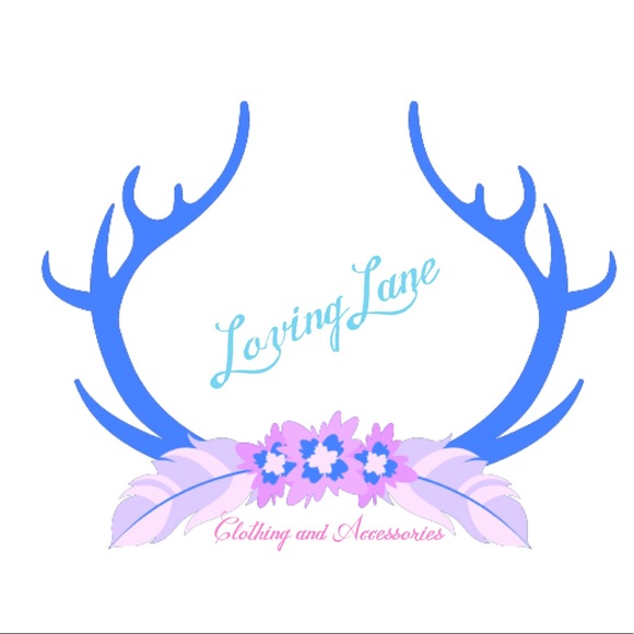 Profile Picture of Lovinglane.com Loving lane co (@autumnloveslane) on Poshmark