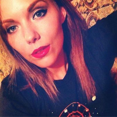 Elizabeth Bearden - Twitter Profile Picture of Elizabeth Bearden (@Itsey136) on Twitter