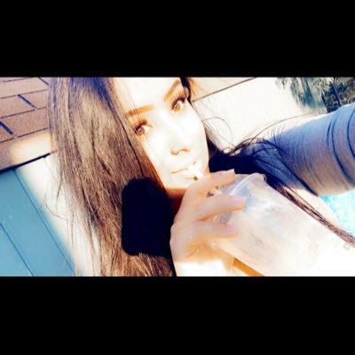 Profile Picture of Neida Gonzalez (@gneida1998) on Twitter