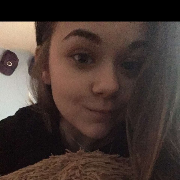 Profile Picture of Joyce Varnado (@joycevarnado) on Poshmark