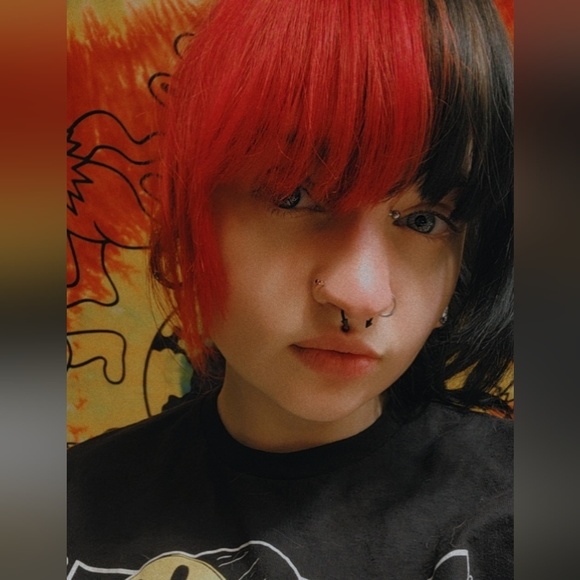 Profile Picture of Matti Carow (@mcarow39) on Poshmark